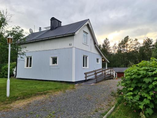 Cheerfull 2-Bedroom Villa with indoor fireplace - Housity