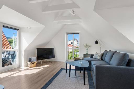 Beautiful two-storey, central holiday home - Damgrdsvej 15a - Housity