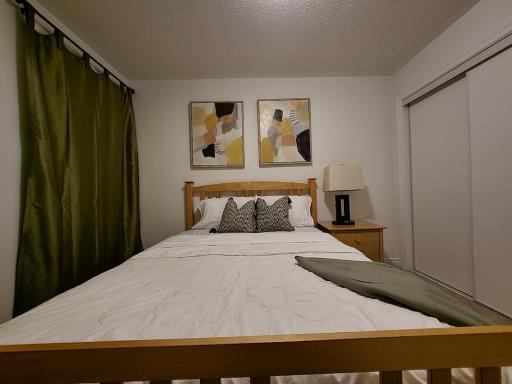 Elora Fergus 4 Bedroom Vacation Home - Housity