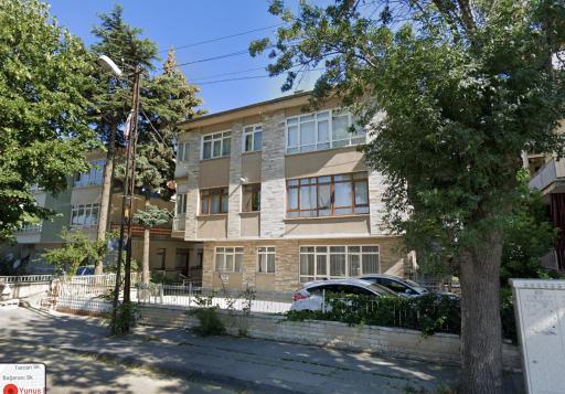 COZY FULLY AND NEWLY FURNISHED 2 BEDROOMS 1 LIVING ROOM KITCHEN - Housity