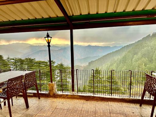 Cedar Hill Lodge - Housity