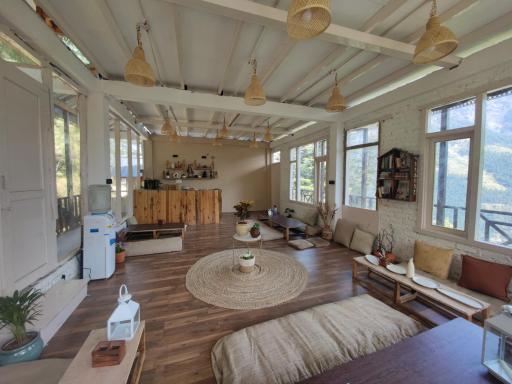 Freebird Nest 2 Stays & Cafe - Housity