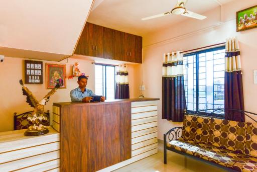 SPOT ON Hotel Diamond Lodging And Boarding - Housity