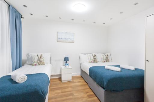 Holloway Budget Apartment - 1 Minute to Emirates Stadium - Next to Station - City Center - Housity