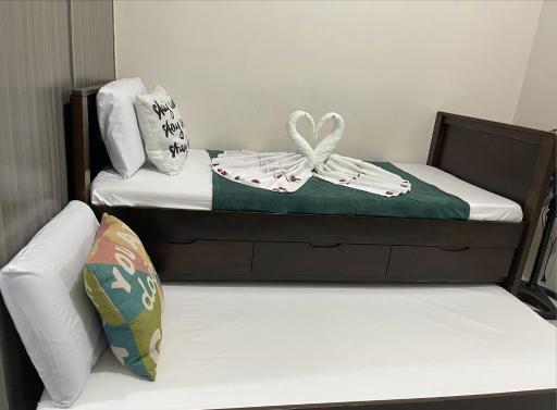 Stays at Green Residences 1 Bedroom - Housity
