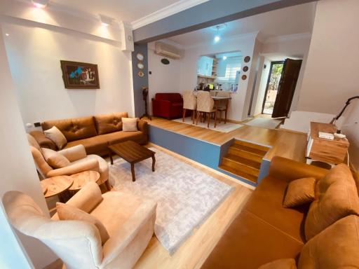 Beautiful 3-Bedroom House with Sea view and Garden - Housity