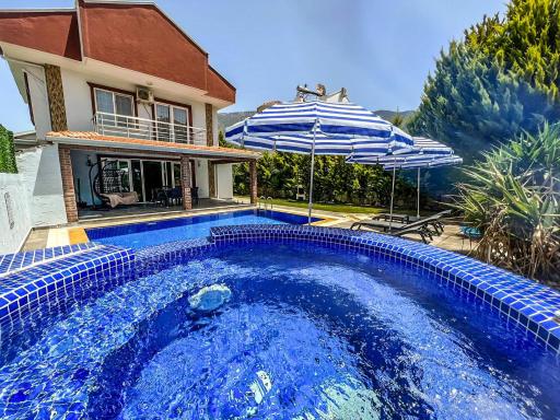Inviting 3-Bedrooms Villa in ovacik Fethiye Mugla - Housity