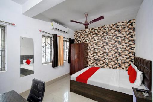 OYO Flagship 81077 Alisha Inn - Housity