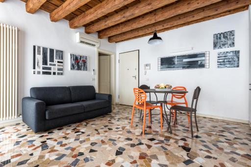 Lovely apartment In Vicenza - Hizvo