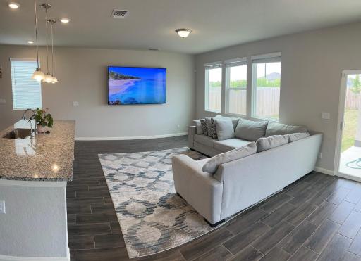 New Modern Home minutes away from SEAWORLD! - Housity