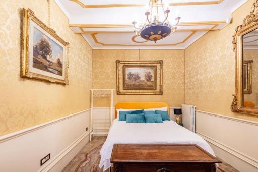 Luxe Historic Studio/City Centre - Housity