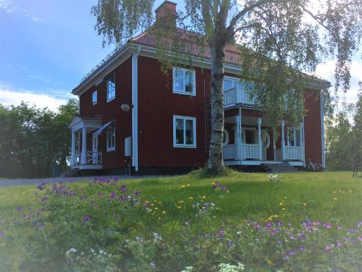 Jokkmokks Vandrarhem Åsgård - Housity