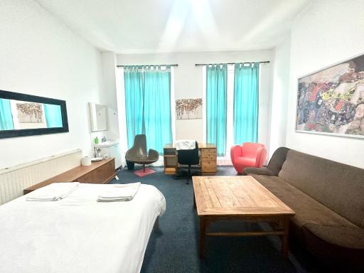 Guest Room - Housity
