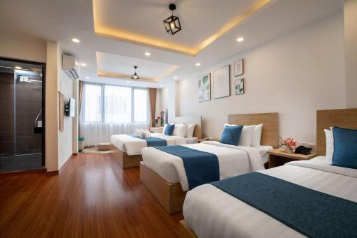 Valley Hotel &Travel - Housity