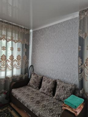 Kvartira posutochnaia semei - Housity