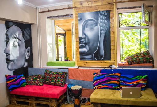 Hostel Loco - Housity