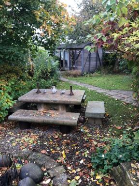 The Goods Wagon, private garden and stunning views - Housity