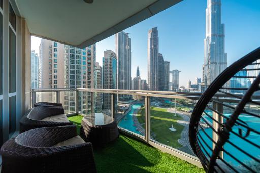 Luton Vacation Homes - Full Burj Khalifa & Fountain view, Downtown, Dubai - 18AB02 - Housity