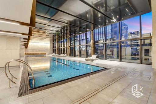 Rest SkyHigh Melbourne Qtr Collection - Housity