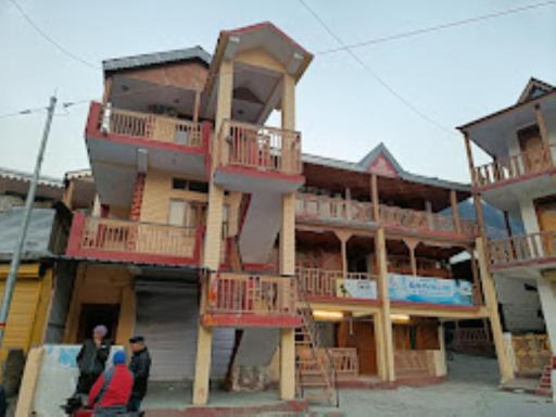 Shivalik kitchen home stay , Harsil - Housity