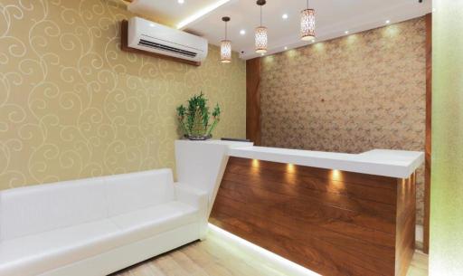 New Amber Palace Hotel - Housity