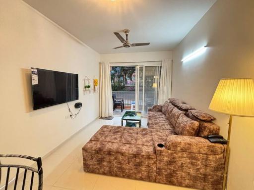 Dazzling Pool Front 2 BHK ,Zennova Stays, 5 Mins from Dabolim Airport - Housity