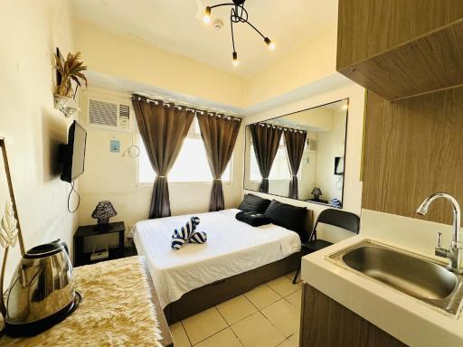 Great View@Fully Equipped Condo w/ WiFi NETFLIX @the Metro - Housity