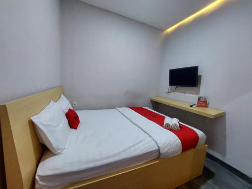 Guesthouse Cempaka - Housity