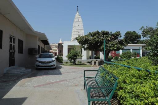 Radha Madhav Ashram Vrindavan - Housity