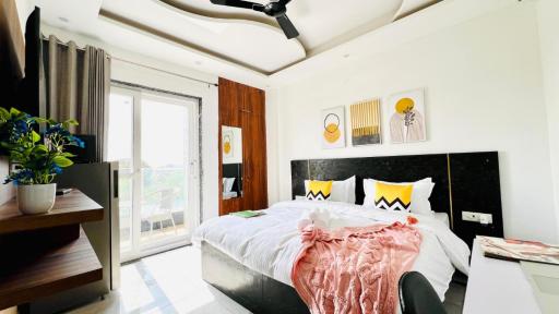 BluO Studios - Golf Course Road - Housity