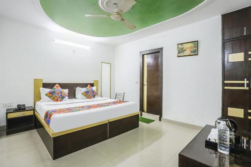 FabHotel BR International - Housity