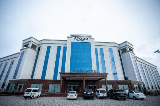 A,tour Hotel - Housity