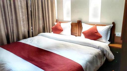 Asian herirage inn & Bistro - Housity