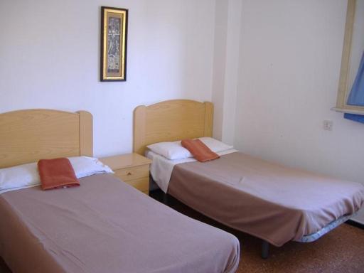 Hostal Casa de Huéspedes San Fernando - Housity