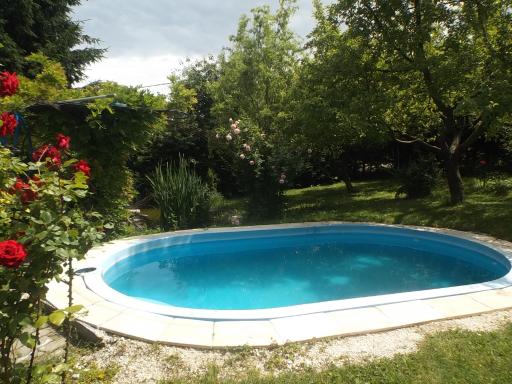 Piliskapu Guest house - Housity