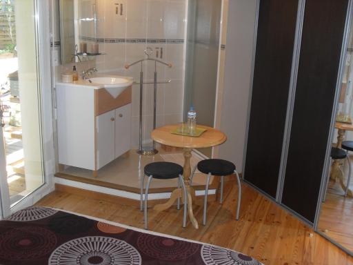 La Petite Conquete - Housity