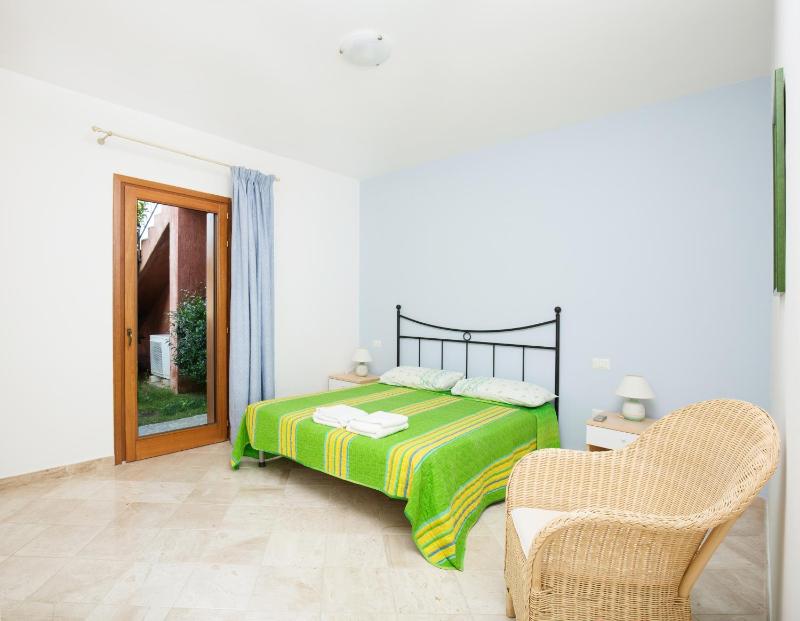 Seaview Apartment a Porto Pozzo - Vista Piscina