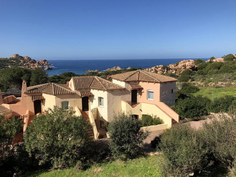 Fronte Mare a Isola Rossa - Esclusivo Appartamento Vista