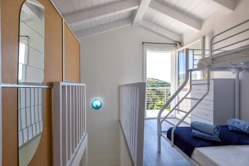 Appartamento Isola Rossa - Comfort e vista mare unica