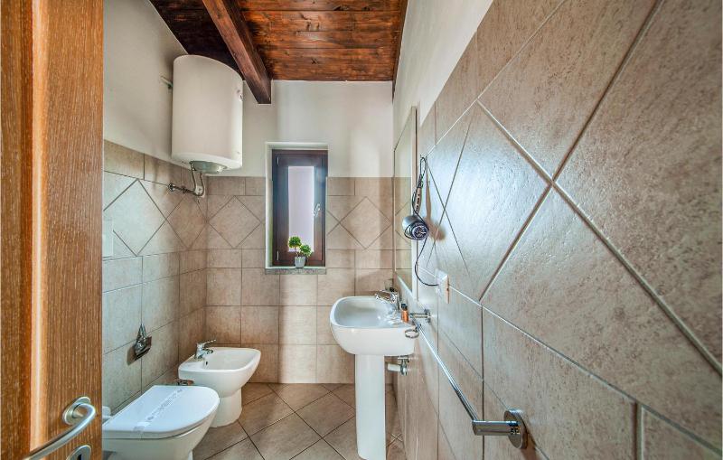 Via Lunibarone D a Trinità d'Agultu - Comfort e piscina