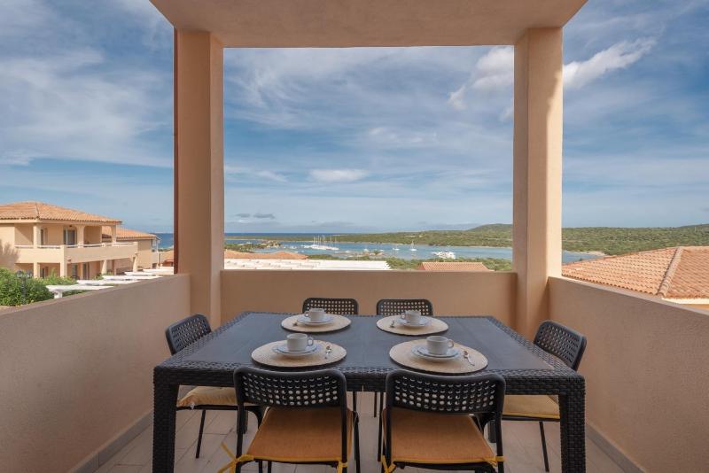 ISA-Residence a Marinella - Lussuosi appartamenti sul mare