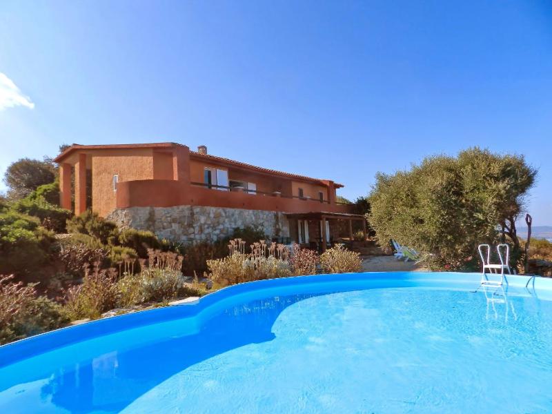 Villa Scalitti a Trinità d'Agultu - Lusso e Vista Mare