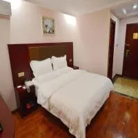 GreenTree Inn Yinchuan Pedestrian Street East Liqun Street Express Hotel，位于永宁的酒店