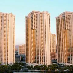 Jet Luxury At The Signature Condo Hotel