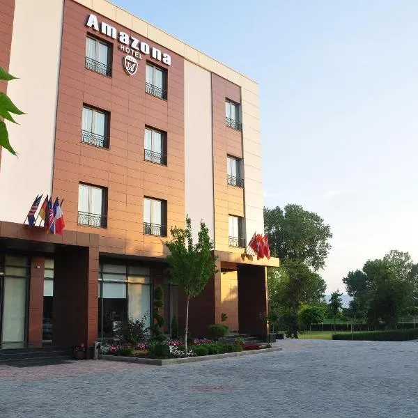 코소브스카미트로비차에 위치한 호텔 Amazona Hotel