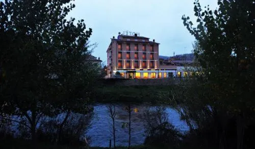 리에티에 위치한 호텔 Hotel Cavour