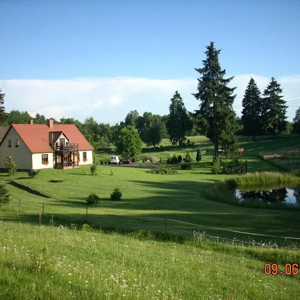슈체시네크에 위치한 호텔 Agroturystyka Dolinka