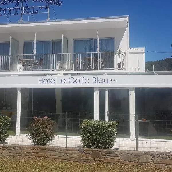 카발레르쉬르메르에 위치한 호텔 Hotel Le Golfe Bleu