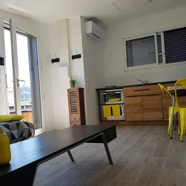 Angers Green Lodge - Yellow Sun Appartement, hotel em Angers