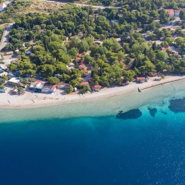 오레비츠에 위치한 호텔 Mobile Homes Camp Perna - Adriatic Kampovi